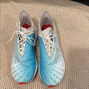 SAYSH WOMENS 8/5 Blue and White Athletic Sneakers